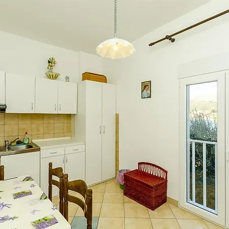 Apartments Vinko Trogir Exterior photo