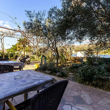 Apartments Vinko Trogir Exterior photo