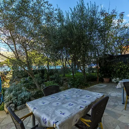 Apartments Vinko Trogir Exterior photo