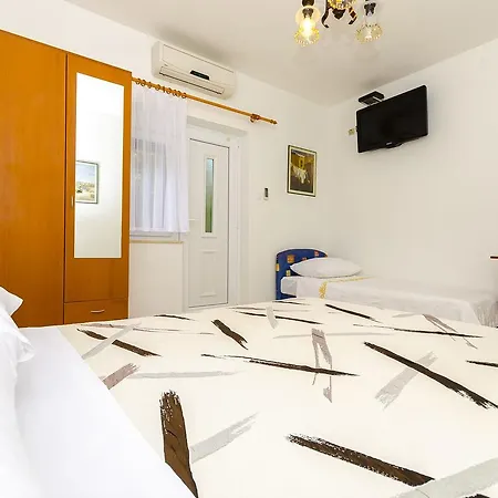 Apartments Vinko Trogir Exterior photo