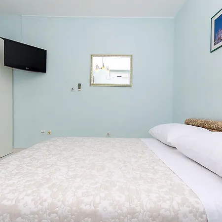 Apartments Vinko Trogir Exterior photo